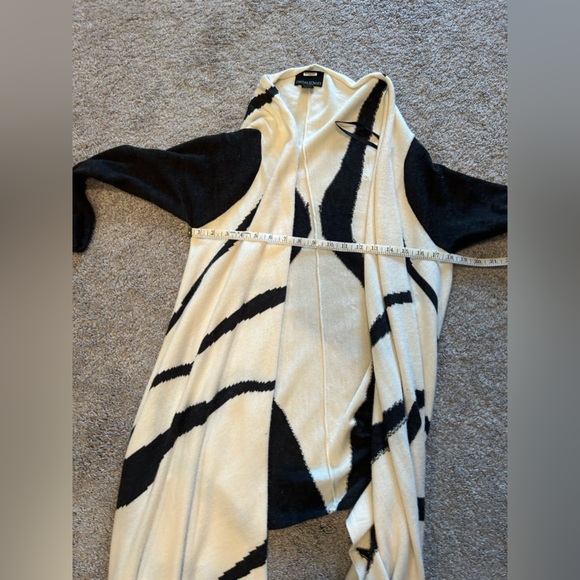 Cynthia Rowley cardigan - Picture 7 of 8